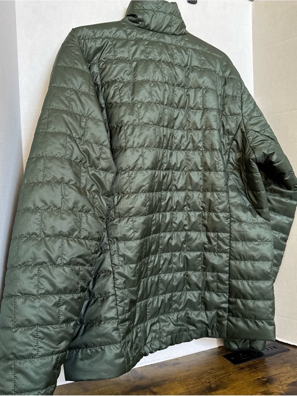 Patagonia Men’s Nano Puff Jacket Lightweight Compact Green Large NEW - Picture 8 of 8